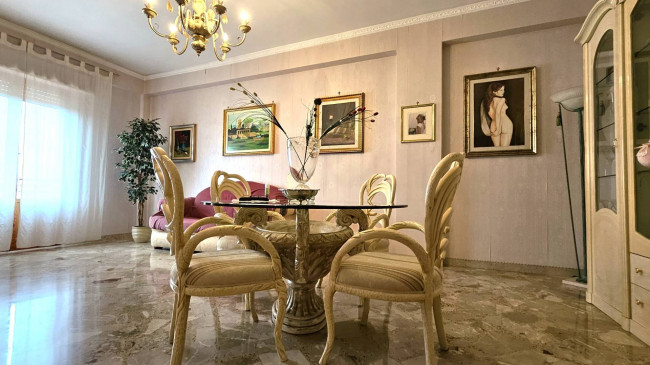 Appartamento in vendita a Palermo