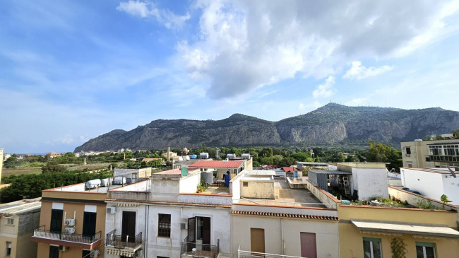 Appartamento in vendita a Palermo