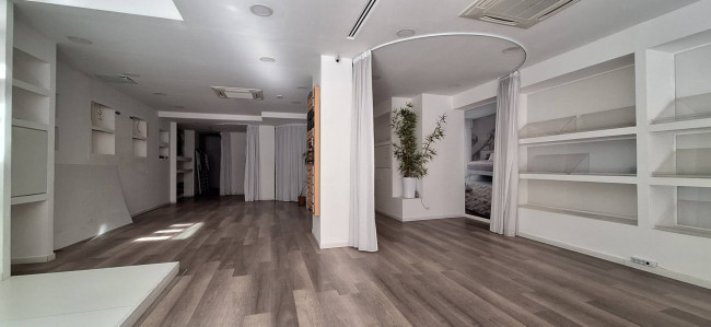 Locale commerciale in affitto a Palermo