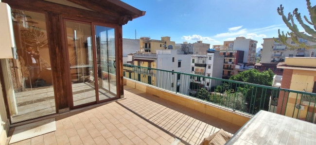 Appartamento in vendita a Palermo