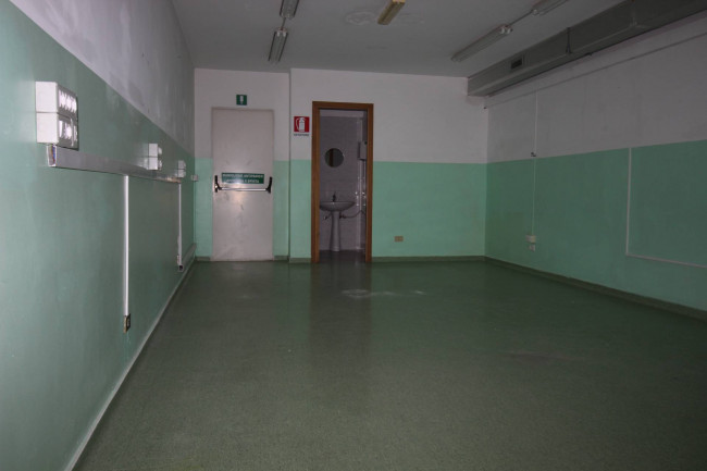Locale commerciale in affitto a Palermo