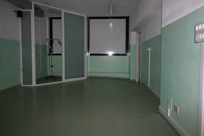 Locale commerciale in affitto a Palermo