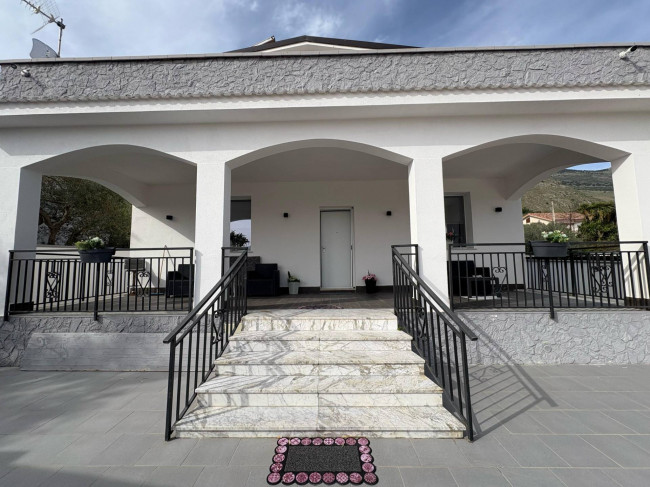 Villa in vendita a Carini