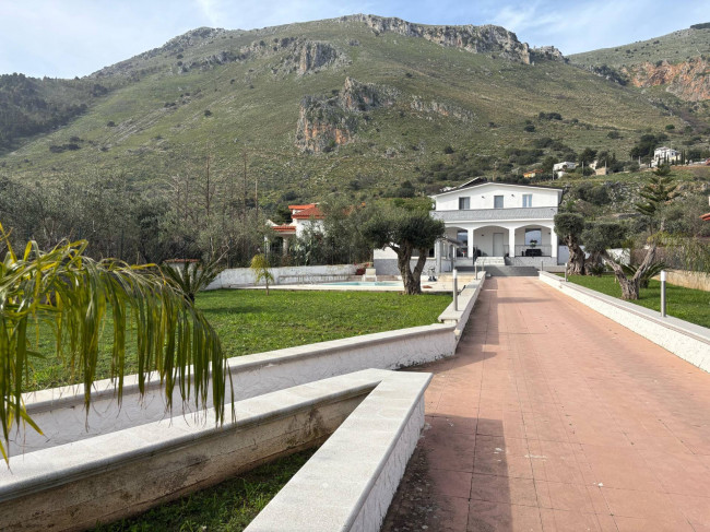 Villa in vendita a Carini