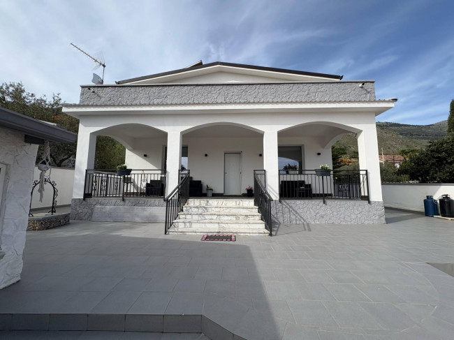 Villa in vendita a Carini