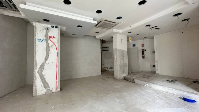 Locale commerciale in affitto a Palermo