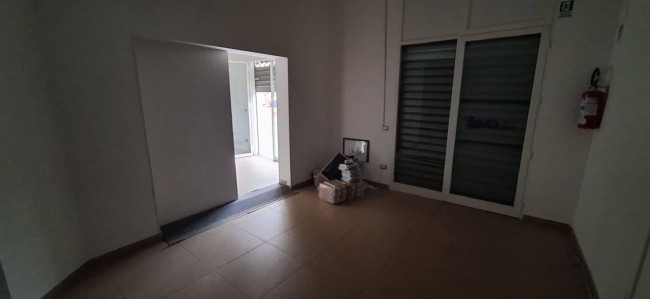 Locale commerciale in affitto a Palermo