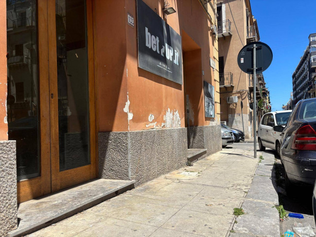 Attività commerciale in affitto a Palermo