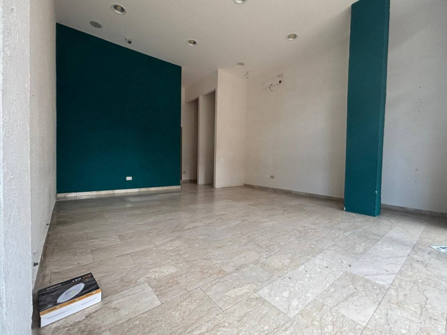 Locale commerciale in affitto a Palermo