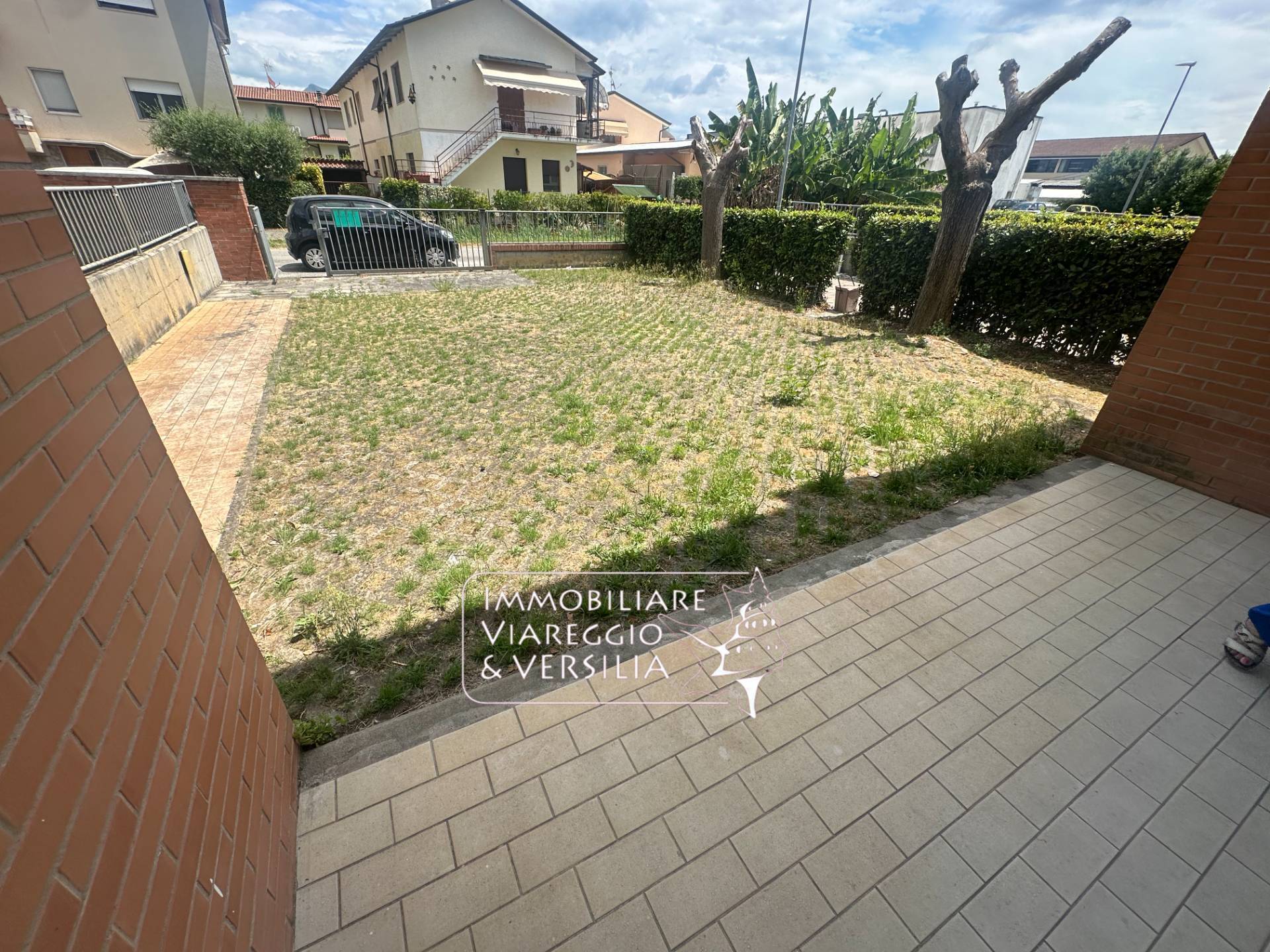 Magazzino in Vendita