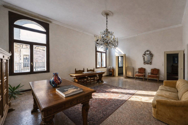 Appartamento in vendita a Venezia