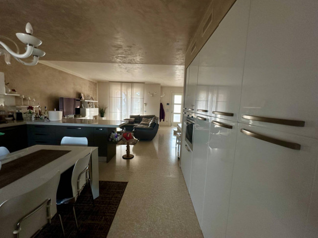 Villa in vendita a Loria