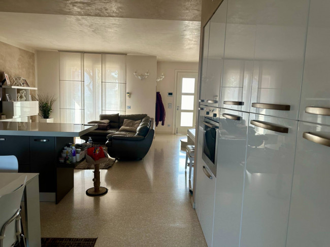 Villa in vendita a Loria