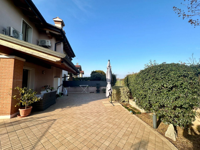 Villa in vendita a Loria