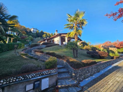 Villa in vendita a Arona