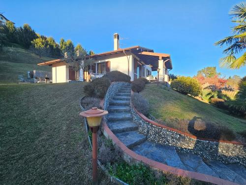 Villa in vendita a Arona