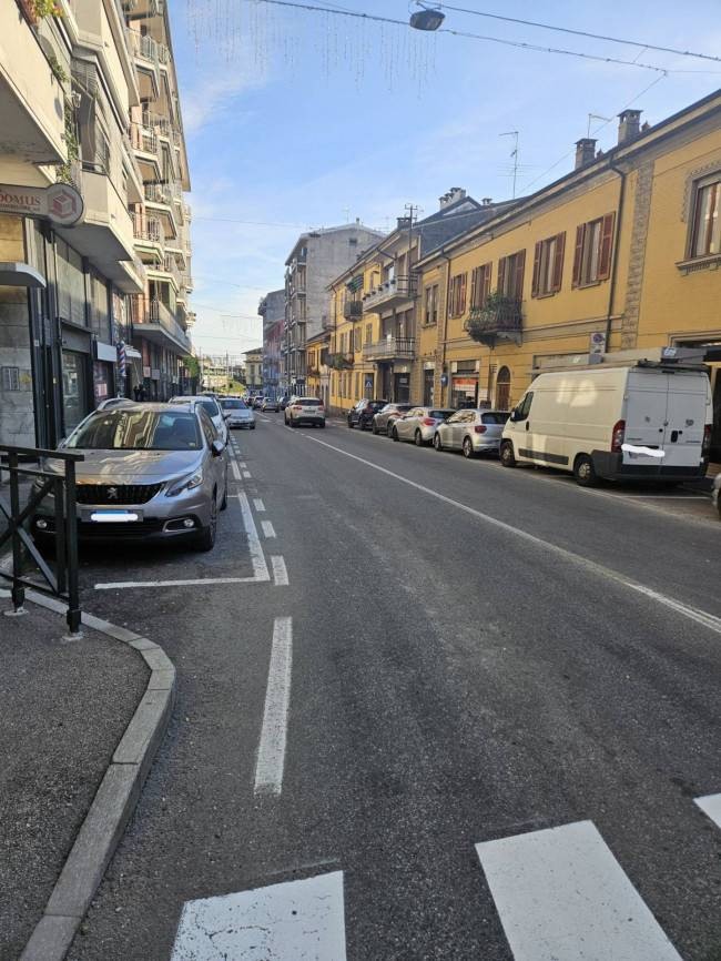 Fondo commerciale in vendita a Arona (NO)