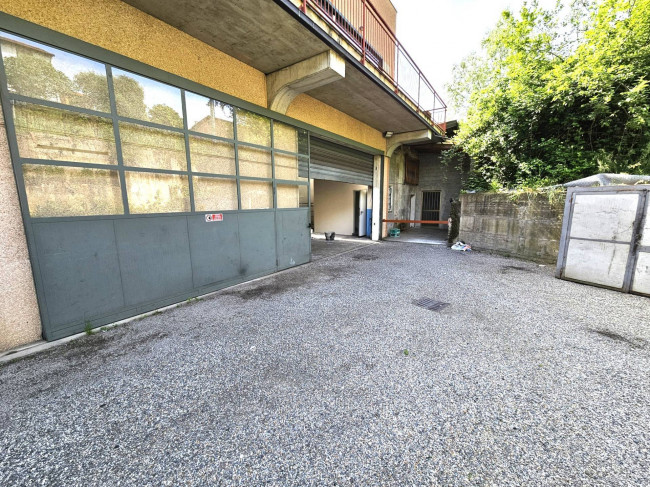 Capannone in affitto a Paruzzaro