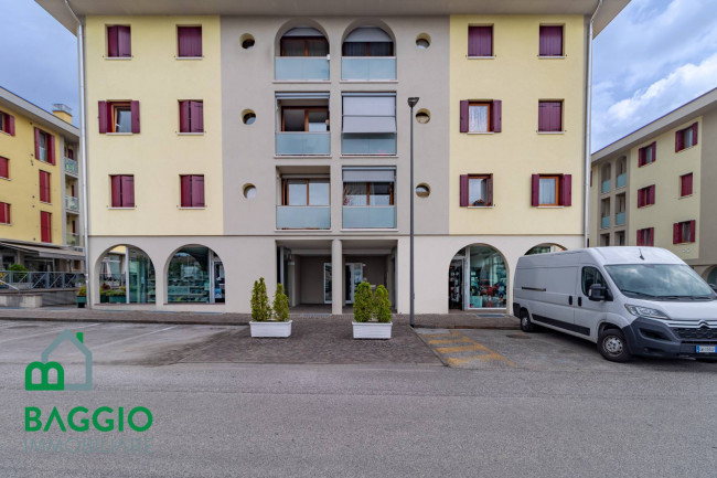 negozio/ Ufficio in vendita a Santa Giustina