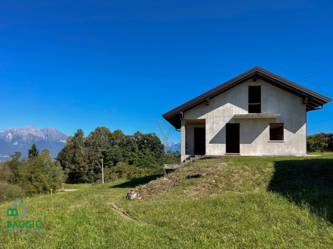 Villa in vendita a Borgo Valbelluna