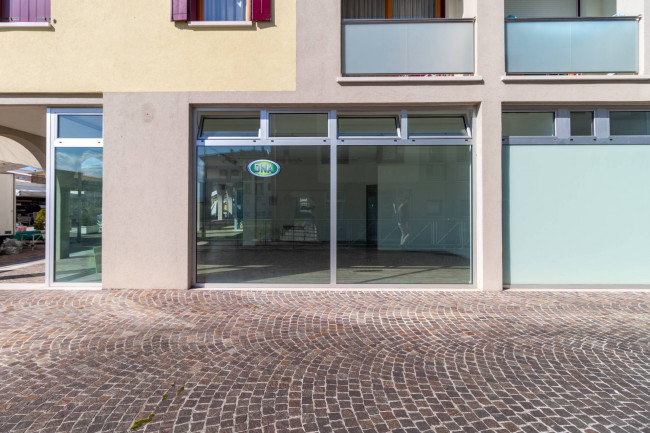 negozio/ Ufficio in vendita a Santa Giustina