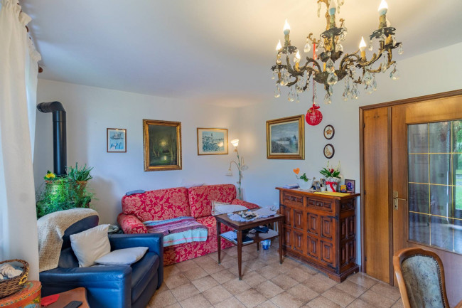 CASA A SCHIERA in vendita a Sedico