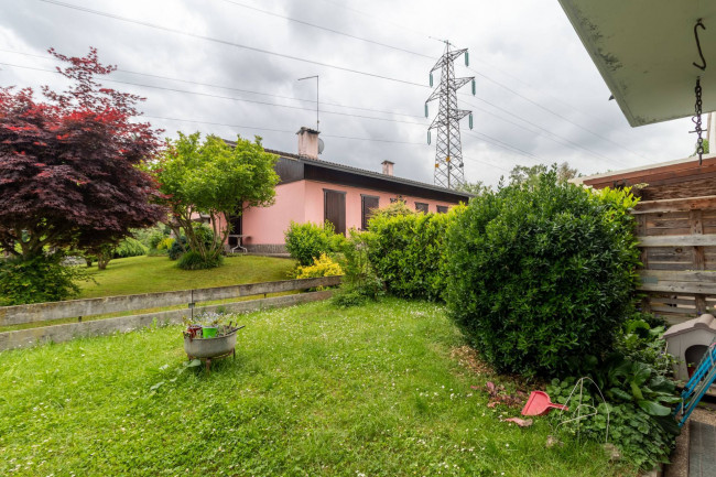 CASA A SCHIERA in vendita a Sedico