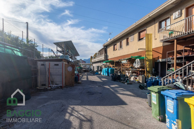 Locale commerciale in vendita a Ponte nelle Alpi