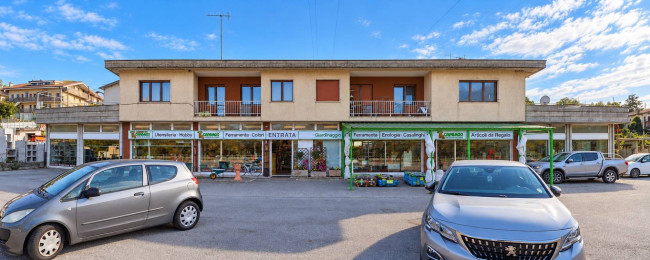 Locale commerciale in vendita a Ponte nelle Alpi