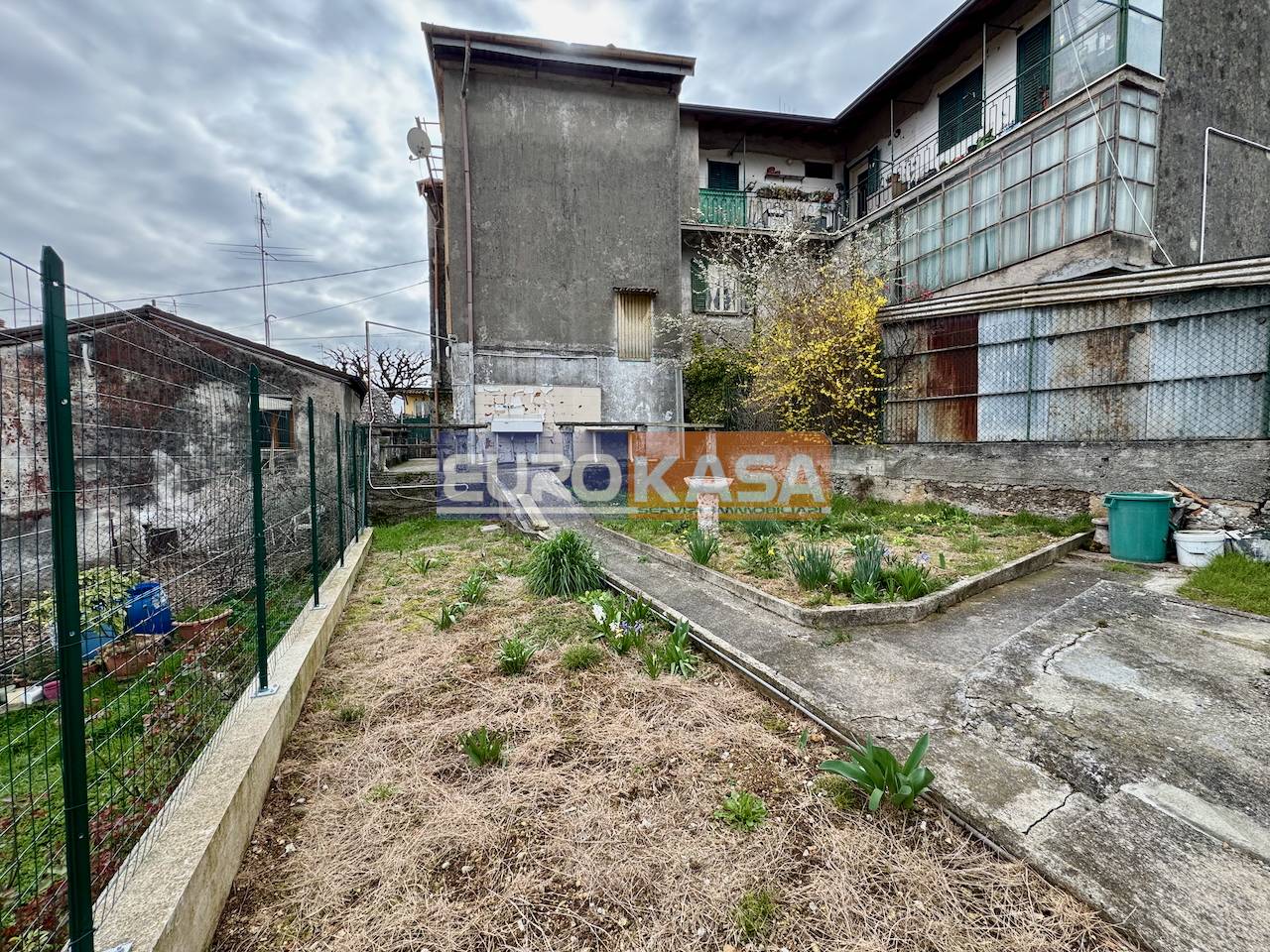 Rustico in vendita a Almenno San Salvatore