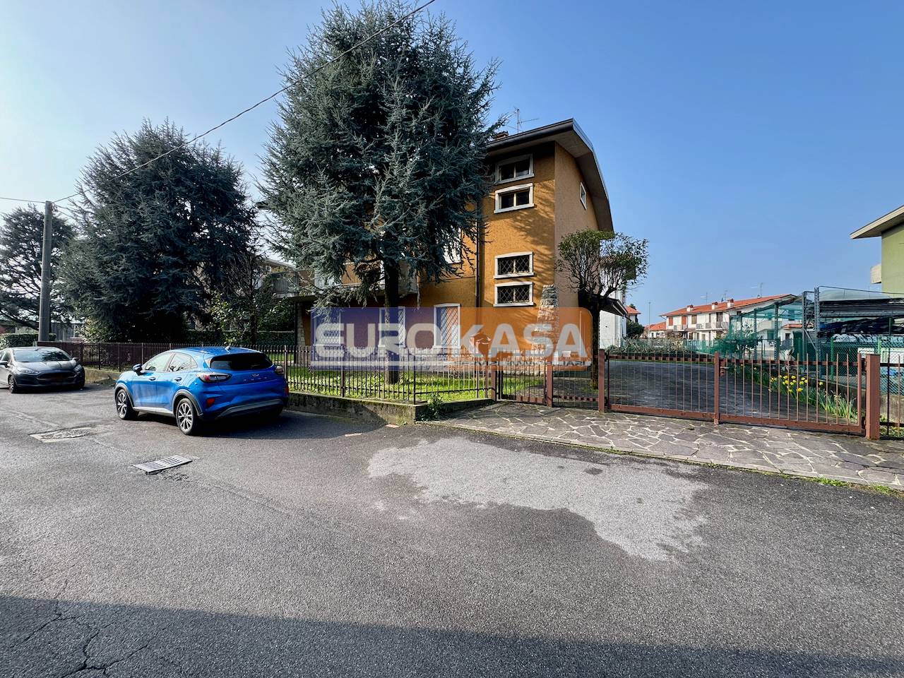 Villetta Bifamiliare in vendita a Osio Sotto