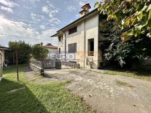 Villa in vendita a Castel Rozzone