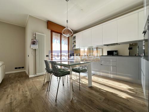 Appartamento in vendita a Osio Sopra