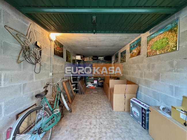 Box o garage in vendita a Brembate