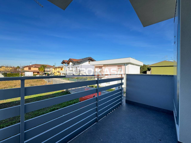 Attico in vendita a Osio Sopra