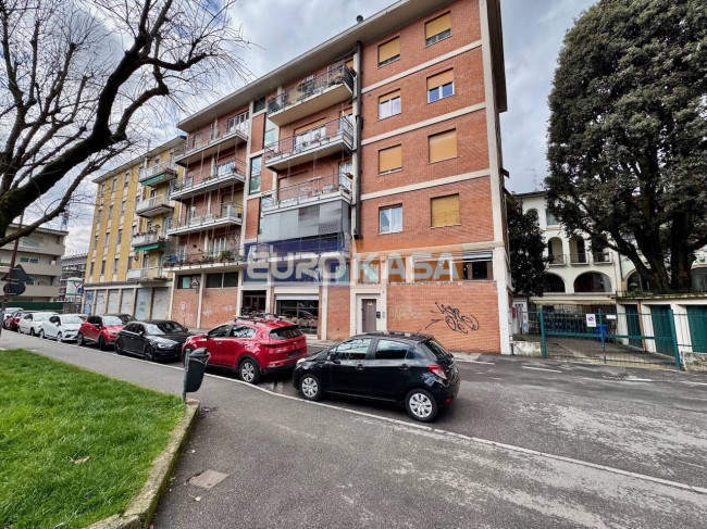 Appartamento in vendita a Bergamo