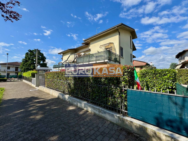 Appartamento in vendita a Canonica d'Adda
