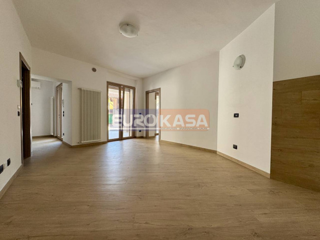 Appartamento in affitto a Osio Sotto