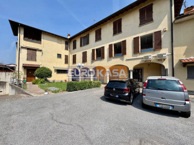 Appartamento in vendita a Osio Sotto