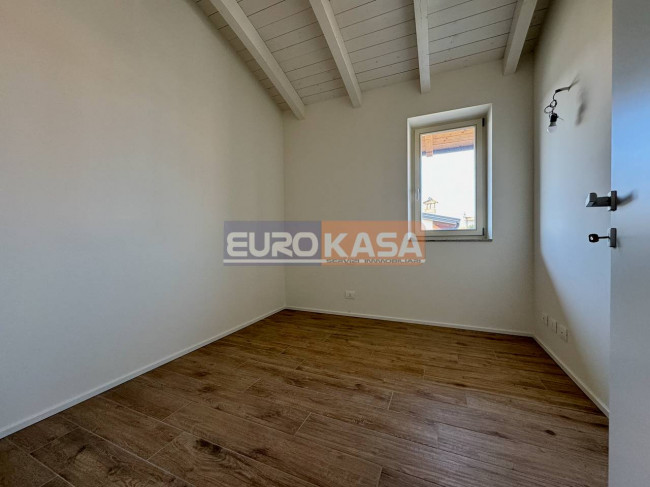 Attico in vendita a Osio Sotto