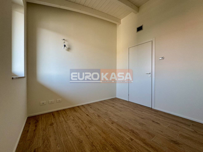 Attico in vendita a Osio Sotto