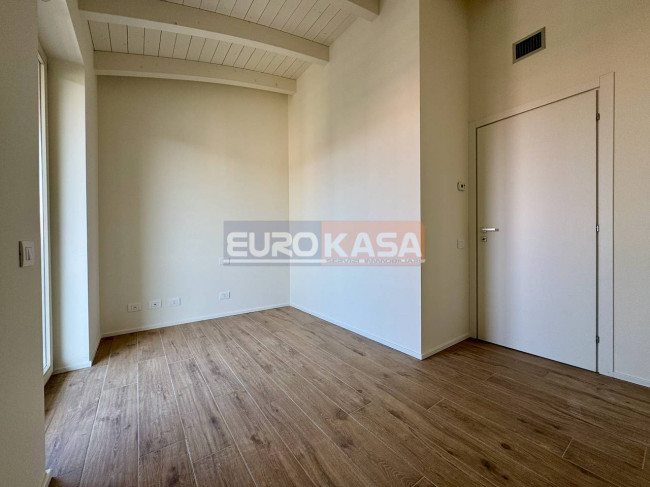 Attico in vendita a Osio Sotto