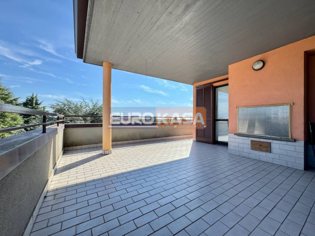 Attico in vendita a Osio Sotto