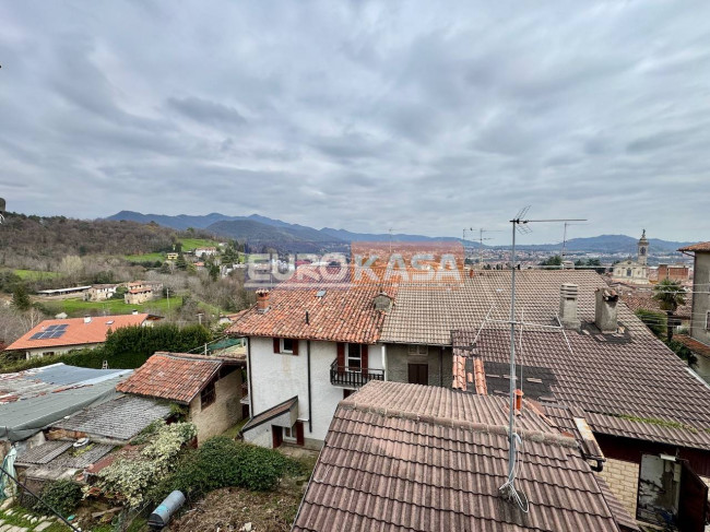 Rustico in vendita a Almenno San Salvatore