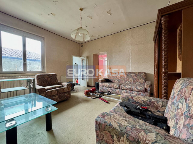 Rustico in vendita a Almenno San Salvatore