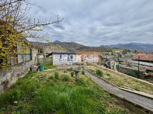 Rustico in vendita a Almenno San Salvatore