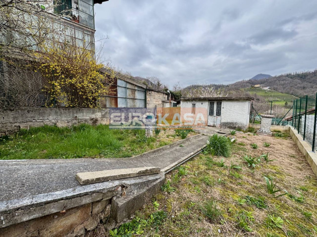 Rustico in vendita a Almenno San Salvatore