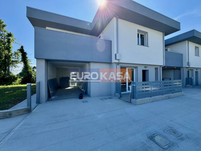 Villa in vendita a Pontirolo Nuovo