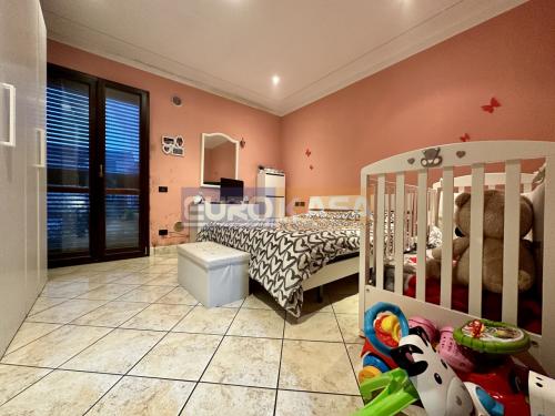 Stabile/Palazzo in vendita a Osio Sotto