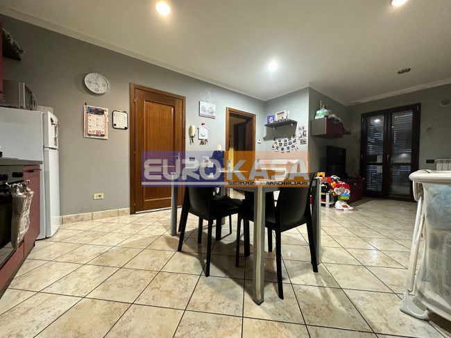 Stabile/Palazzo in vendita a Osio Sotto